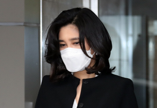 호텔신라가 코로나19 사태에 적자전환이 유력하다는 분석이 나온다. 사진은 지난 3월 주주총회에 참석한 이부진 호텔신라 사장.  <연합뉴스>